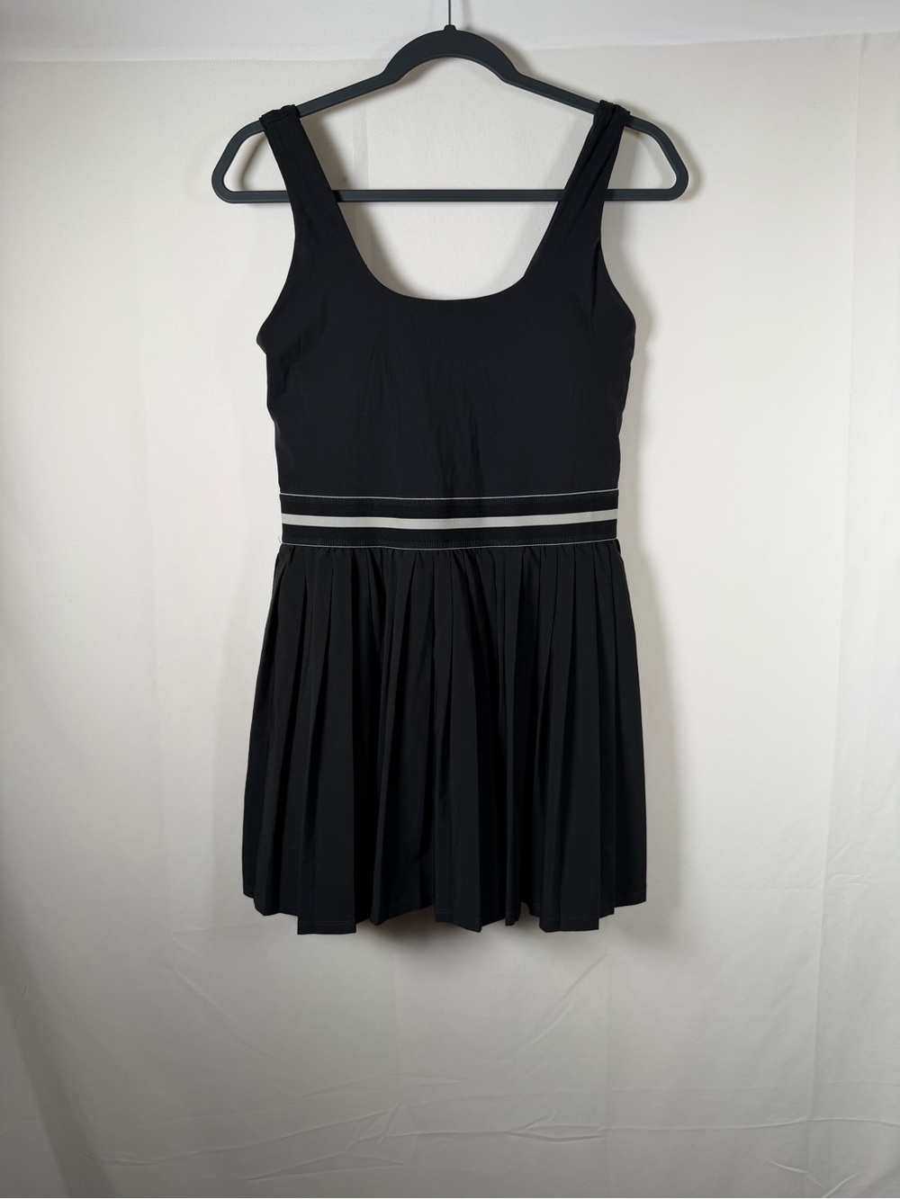 Golf, pickleball, Tennis Prep Black‎ Sleeveless Pleated Mini Dress Stripe Waist